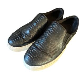 Aldo ladies, black snake and Boston slip on US size 8 1/2 €.39 very good cond